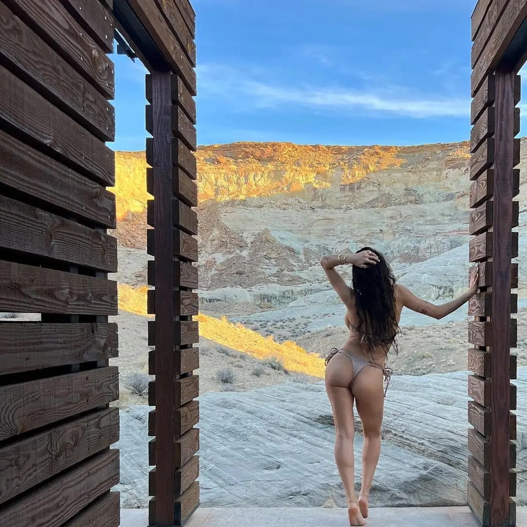 Hottest Bikini Photos of Mia Khalifa - 22