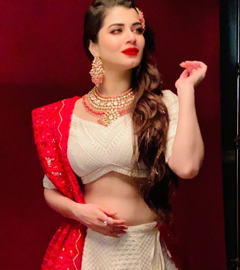 Kainaat Arora Photos | 40 Hot and Sexy Pics of the Sizzling Model turned Bollywood Actress