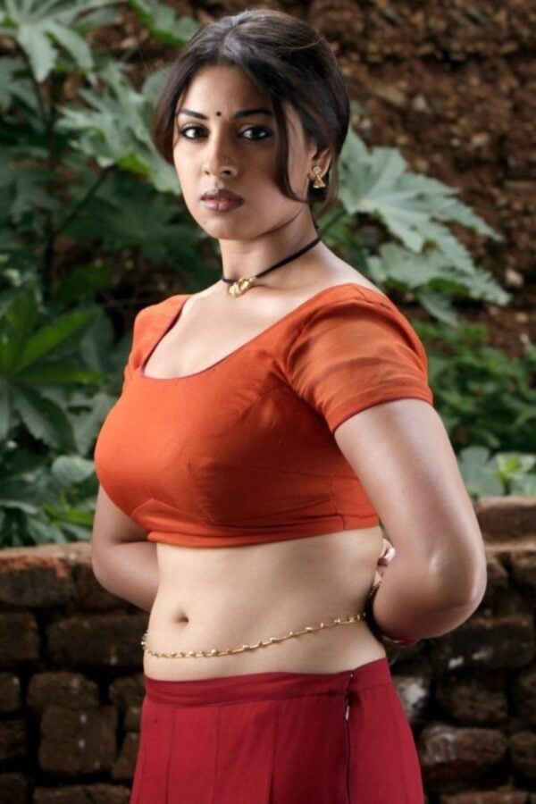 25 Indian Actresses Flaunting Sexy Navel/Waist/Belly Chains
