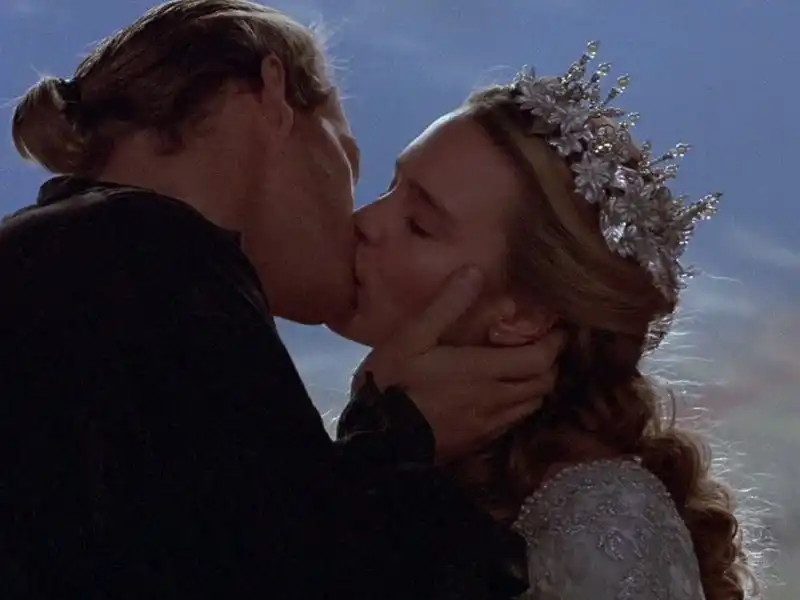 Top Sexiest Movie Kisses Of All Time