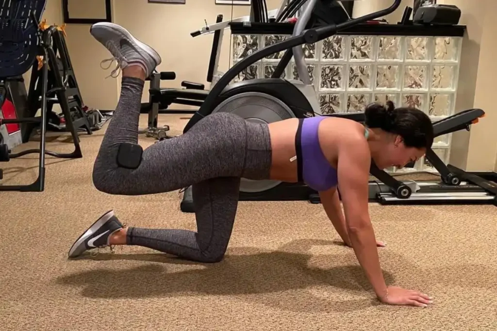 Kim Kardashian: Workout Routine that Keeps her Curvy and Hot