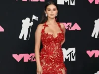 10 Reasons Why People Hate Selena Gomez