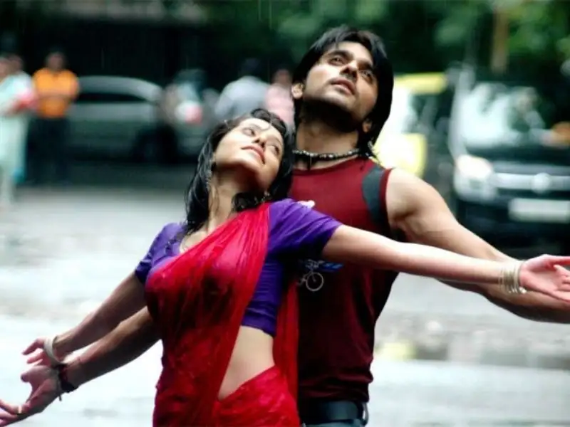 Love-sex-aur-dhokha-2010-1909rfjjs8