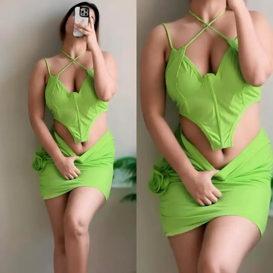 Hot Photos of Curvy Instagram Model Kanak Mishra (49)