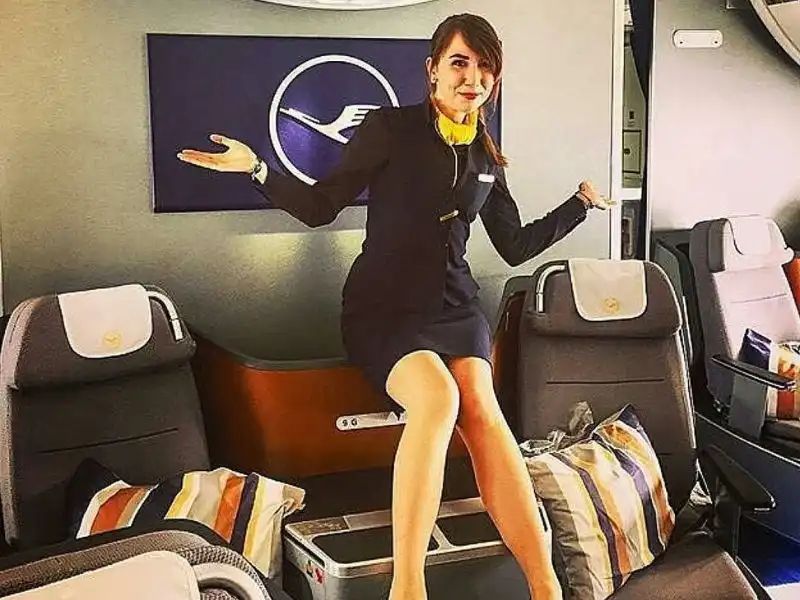 Lufthansa-airlines-stewardess