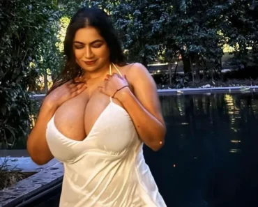 Charu Sharma – The Busty Beauty Hot Photos