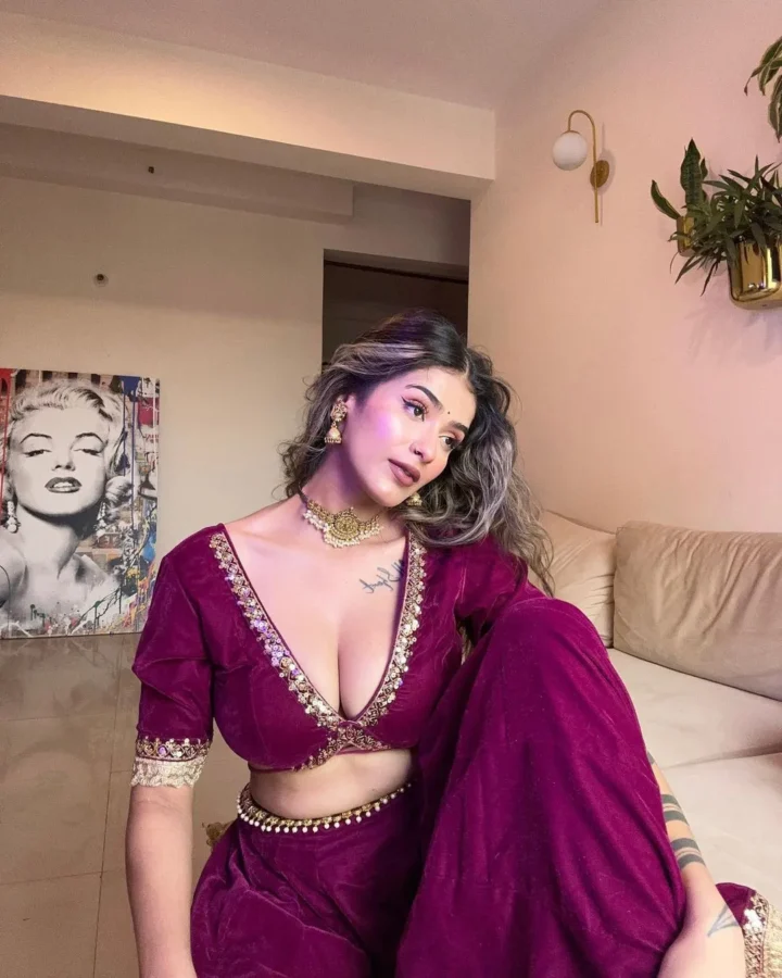 Shambhavi Singh Hot And Sexy Pics (16)