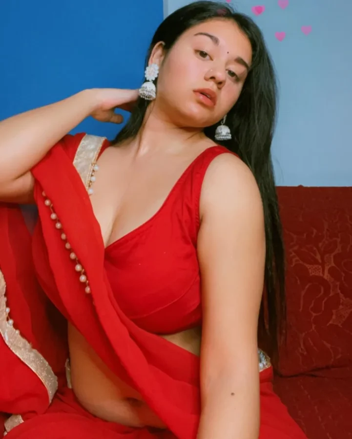 Sonali Kaintura Hot Photos (16)