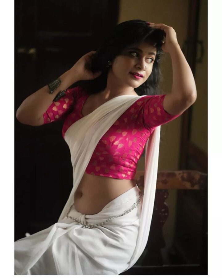 Tithi Ghosh Hot Pics (14)