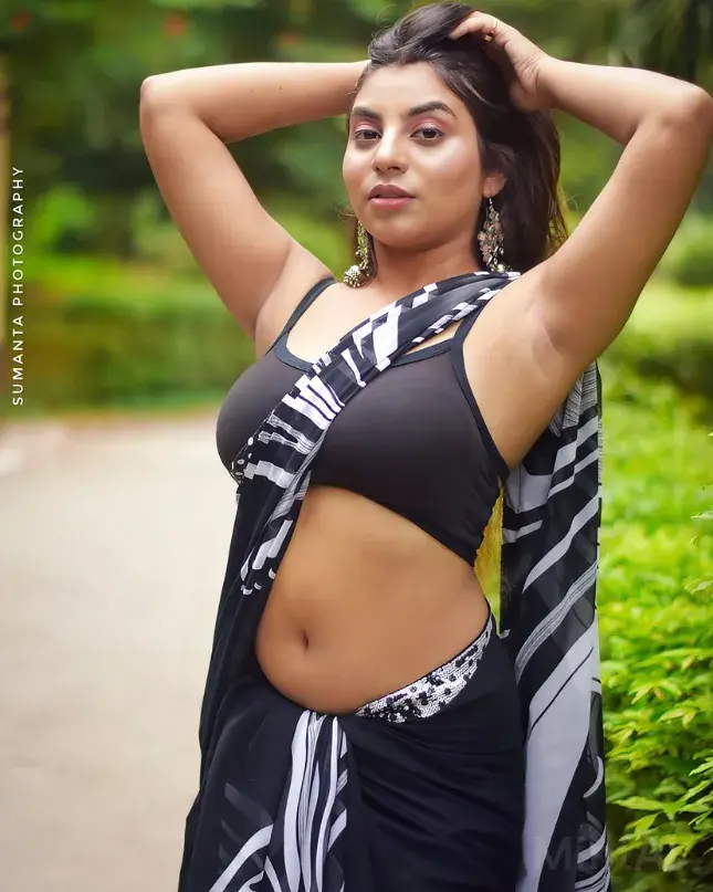 Arpita Sizzling Hot Pics (9)