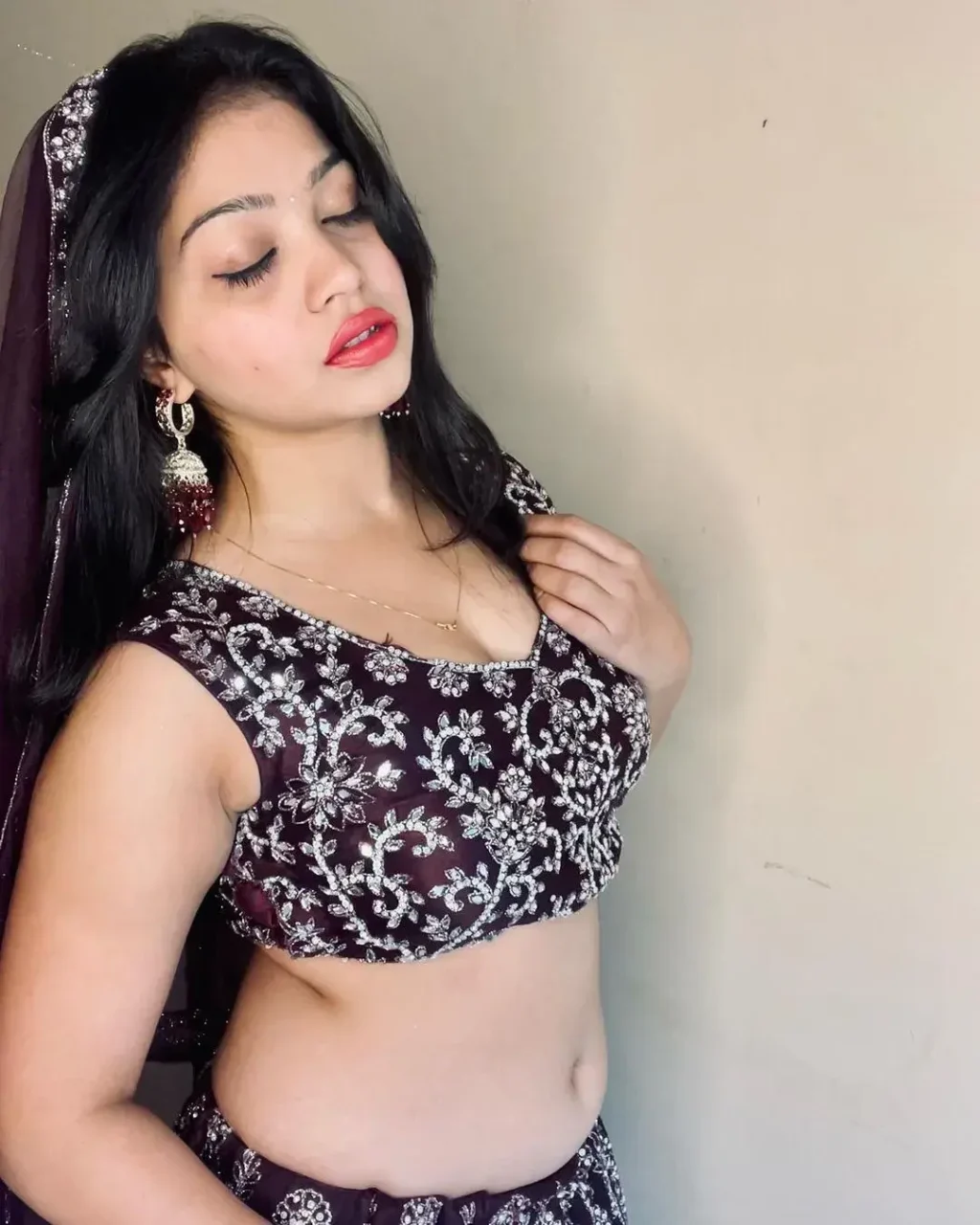 Rashmi Singh Rajput Saree Navel Pics (57)