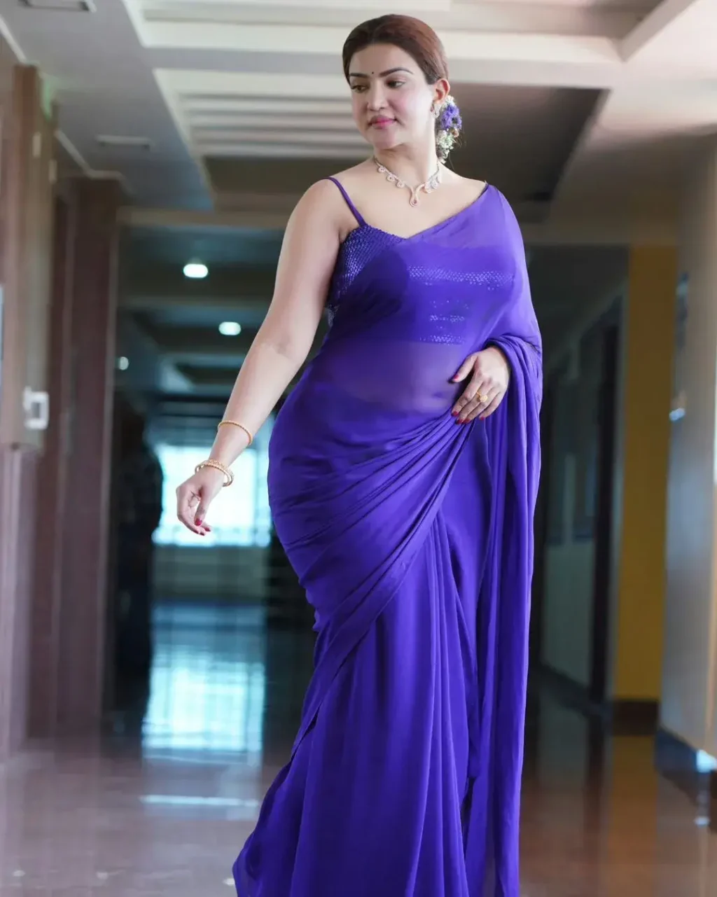 Honey Rose Tamil Actress Photos (25)