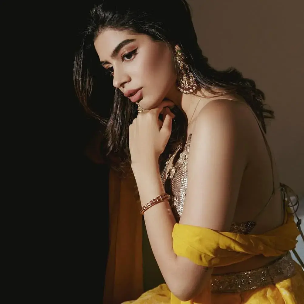 Khushi Kapoor - 183437481834