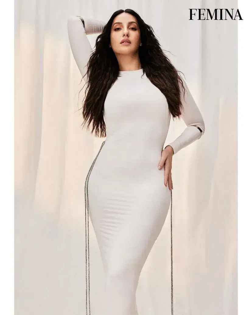 Nora Fatehi Hourglass Figure Bodycon Dress (22)