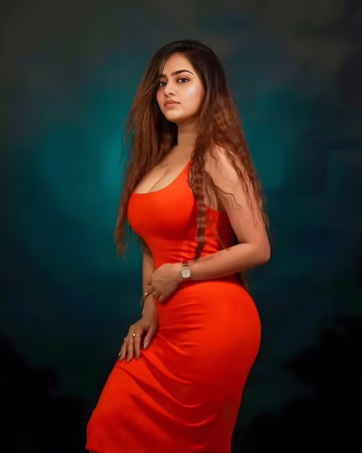 Inaya Saini Hot Pics, The Busty Indian Model (258)