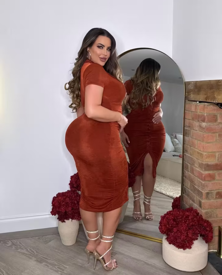 Hannah Olivia Big Booty Hot Photos (7)