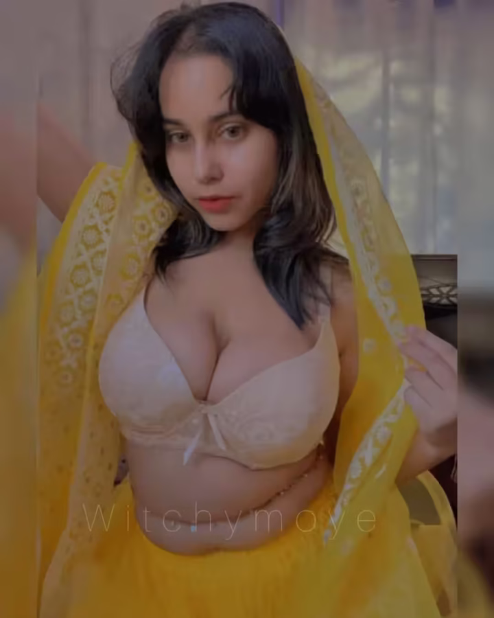 Sunandini Chakraborty Flaunts Her Bust And Cleavage Pics (25)