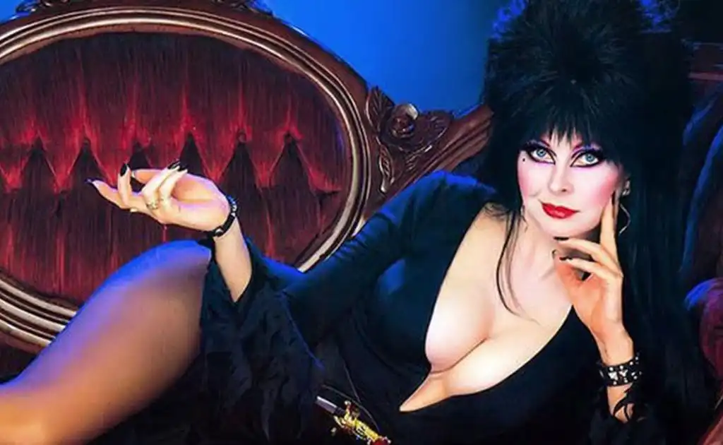 Elvira (cassandra Peterson)-10404m080204