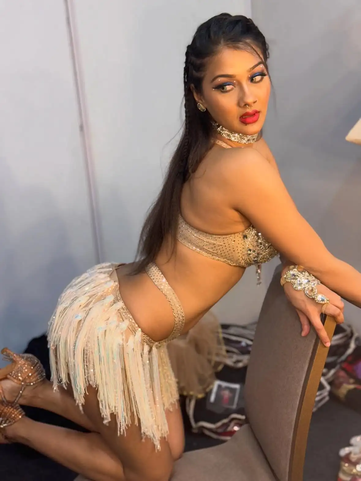 Namrata Malla Glam Crystal Dance Outfit0a