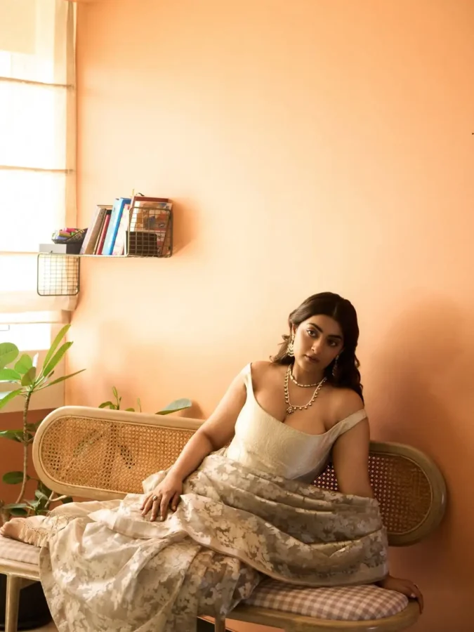 Zayn Marie Khan Serving Cleavage In Saree