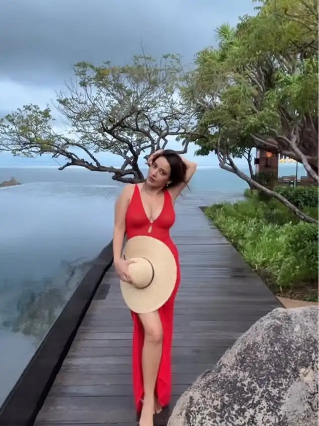 Neha Sharma bust fashion in bold dress