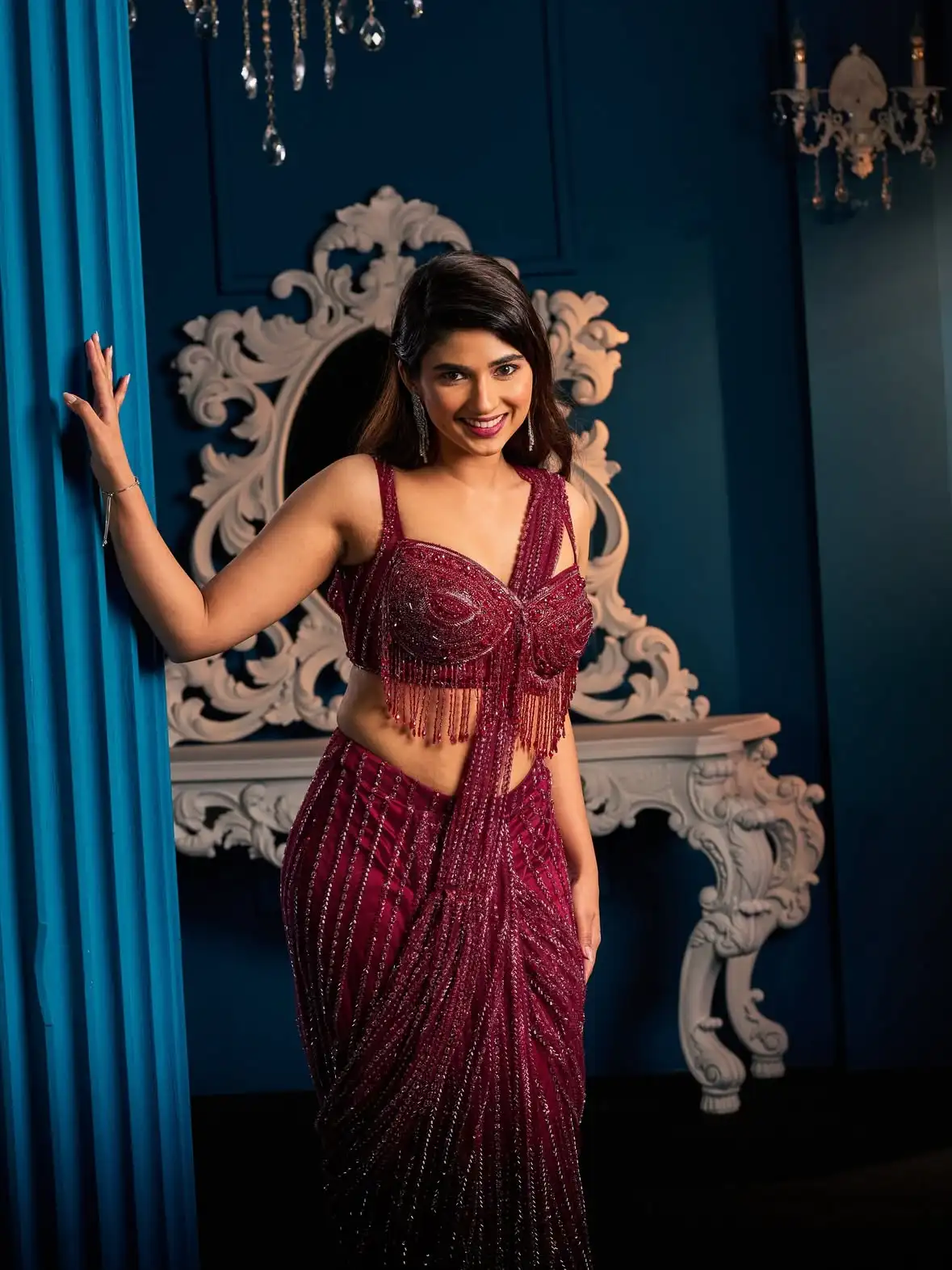 Pragya Nagra Sexy Figure In Saree 14