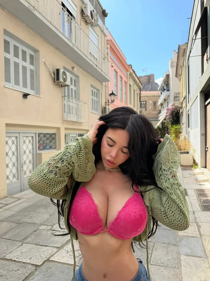 Alex Mucci t976987