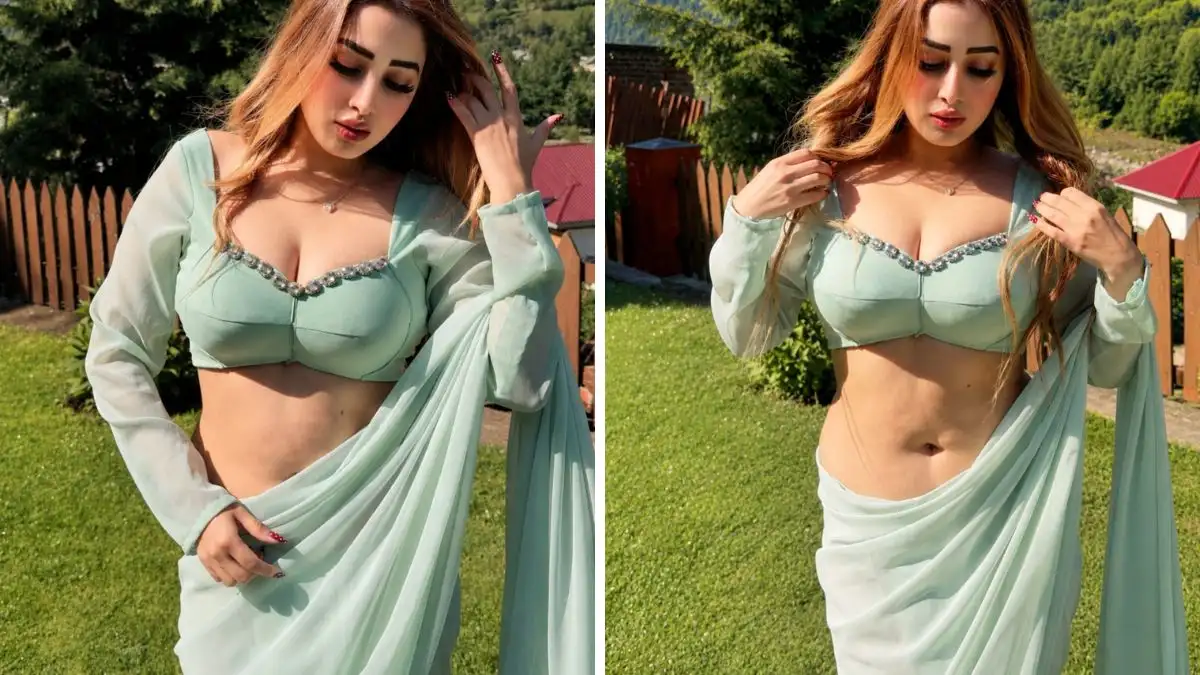 Jiya Roy Looks Ravishing in Pastel Saree and Bold Deep Neck Blouse