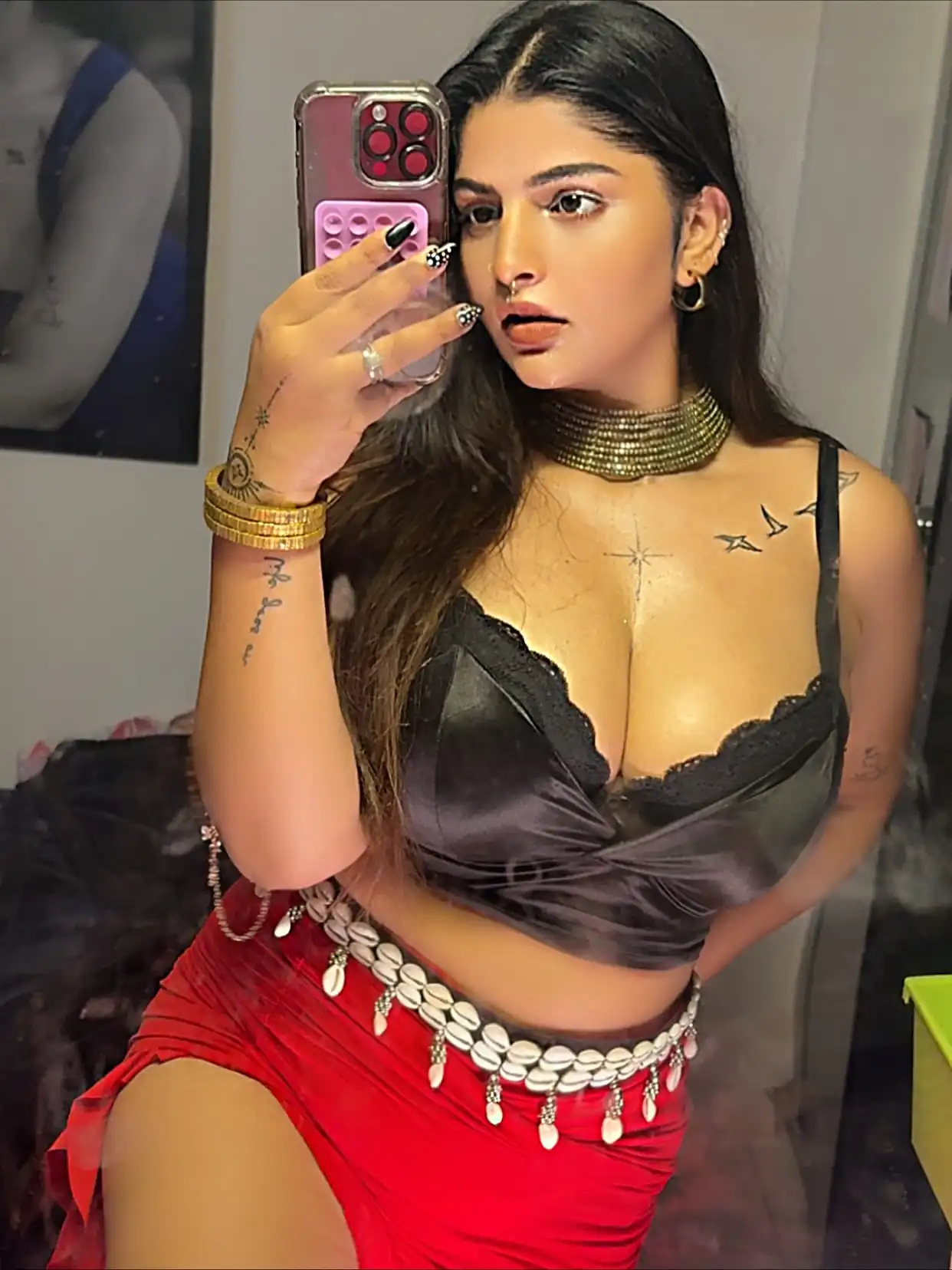 Vinni Varsha Chitara Stuns Fans With Bold Glam Mirror Selfie In Satin Crop Top And Red Skirt