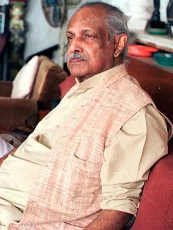 Hrishikesh Mukherjee Best Movies