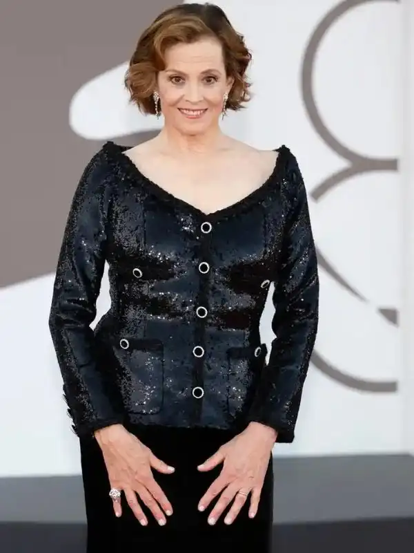 Sigourney Weaver 6866