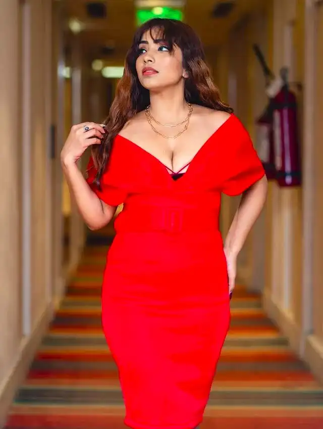 aayushi-jaiswal-9377499