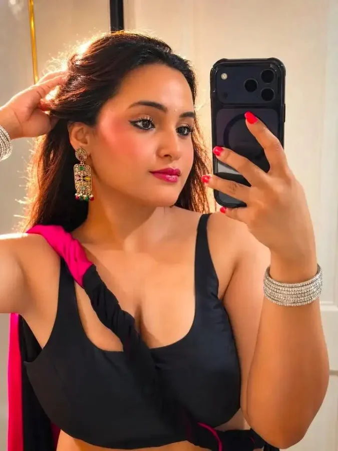 aliya-naaz-973886